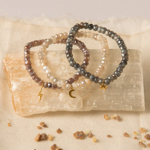 
                  
                    Load image into Gallery viewer, Moon Stone Bracelet - Pearl
                  
                